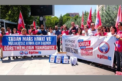 Eğitim-İş Sendikası: 'Güvenli Okul, Sağlıklı Eğitim' kampanyasında toplanan imzaları Milli Eğitim Bakanlığı’na teslim etti