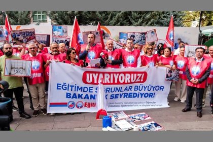 Eğitim-İş Sendikası MEB önünde açıklama yaptı: Çocuklarımızın geleceğini yoksulluğa, piyasaya, gericiliğe ve güvencesizliğe teslim etmeyeceğiz!
