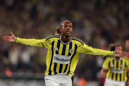 Fenerbahçe, Sturm Graz'ı 1-0 yenerek play-off turuna yükseldi