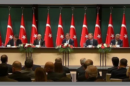 Hazine ve Maliye Bakanı Şimşek, OVP kapsamında: Kamuda tasarrufta bir başarı; gelir dağılımında iyileşme var