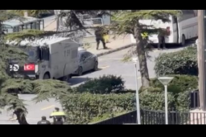 İstanbul, Levent'te İsrail Konsolosluğu önünde çatışma: 1 terörist öldürüldü 2 terörist ağır yaralı yakalandı