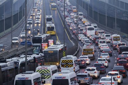 İstanbul trafiği sabah saatlerinde neden kilitleniyor? Uzmanlar 3 sebep sıraladı