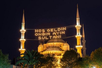 İstanbul'da Ramazan ayının ilk iftarı saat 18:49'da açıldı