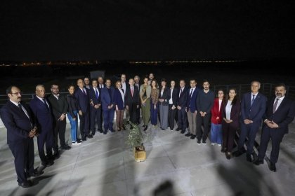 Kemal Kılıçdaroğlu, Gaziantep Karkamış'ta Kanaat Önderleri ve gazetecilerle görüştü