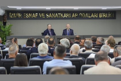 Kemal Kılıçdaroğlu İzmir Esnaf Odaları Birliği’nde konuştu: Mutlaka bir esnaf bakanlığı kurulmalı
