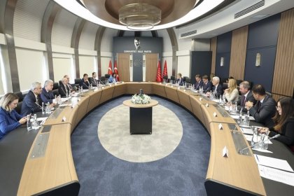 Kemal Kılıçdaroğlu, Lüksemburg Temsilciler Meclisi Başkanı Claude Wiseler Başkanlığındaki Heyet ile Görüştü