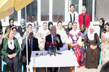 Kemal Kılıçdaroğlu, Şırnak’ta düzenlenen 'Gökyüzü Sofrası' programında vatandaşlarla bir araya geldi