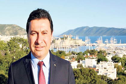 Muğla Büyükşehir Belediye Başkanı Ahmet Aras CHP’den istifa etti
