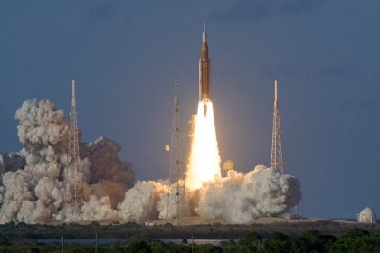 NASA'nın Artemis II Ekibi Ay'a fırlatıldı