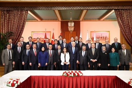 Numan Kurtulmuş, Millî Dayanışma, Kardeşlik ve Demokrasi Komisyonu üyesi milletvekilleriyle iftar programında bir araya geldi