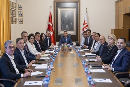 Özgür Özel, 4 Ağustos'ta TBMM'de Yeni Parti grup toplantısında konuşacak