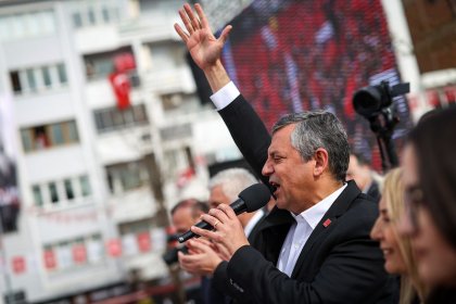 Özgür Özel: Bu kadar korkuyorsanız ev hapsi verin, zulmü bitirin; biz Ekrem Başkan’ı cumhurbaşkanı yapacağız!