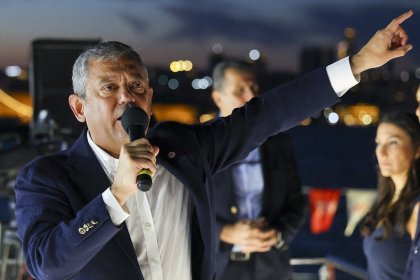 Özgür Özel'den Vali Gül'e Üsküdar tepkisi: AK Parti’nin il başkanından çok AK Parti’ye çalışan valiye yazıklar olsun!
