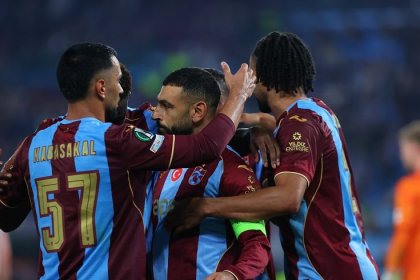 Trabzonspor 2-0 Hearts