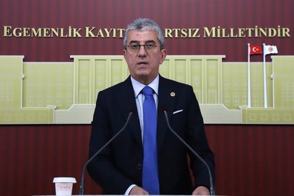 YENİ Parti Grup Başkanvekili Gökhan Günaydın; Tarım Bakan Yardımcısı, sen 100 milyon lirayı nereden buldun?